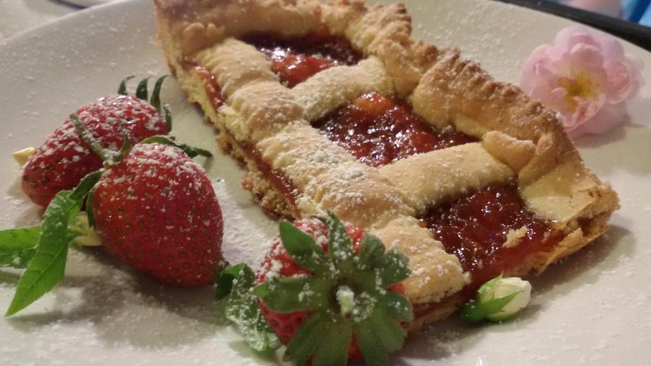 Appartamento Uva - Agriturismo Le Selvole Pomarance Kültér fotó