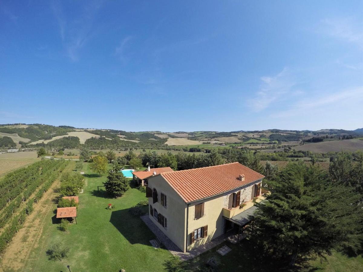 Appartamento Uva - Agriturismo Le Selvole Pomarance Kültér fotó