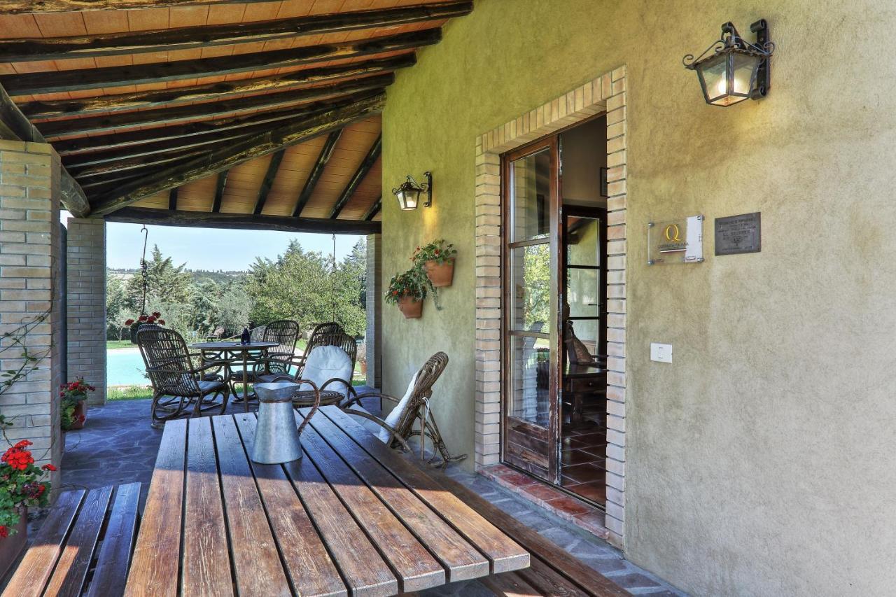 Appartamento Uva - Agriturismo Le Selvole Pomarance Kültér fotó