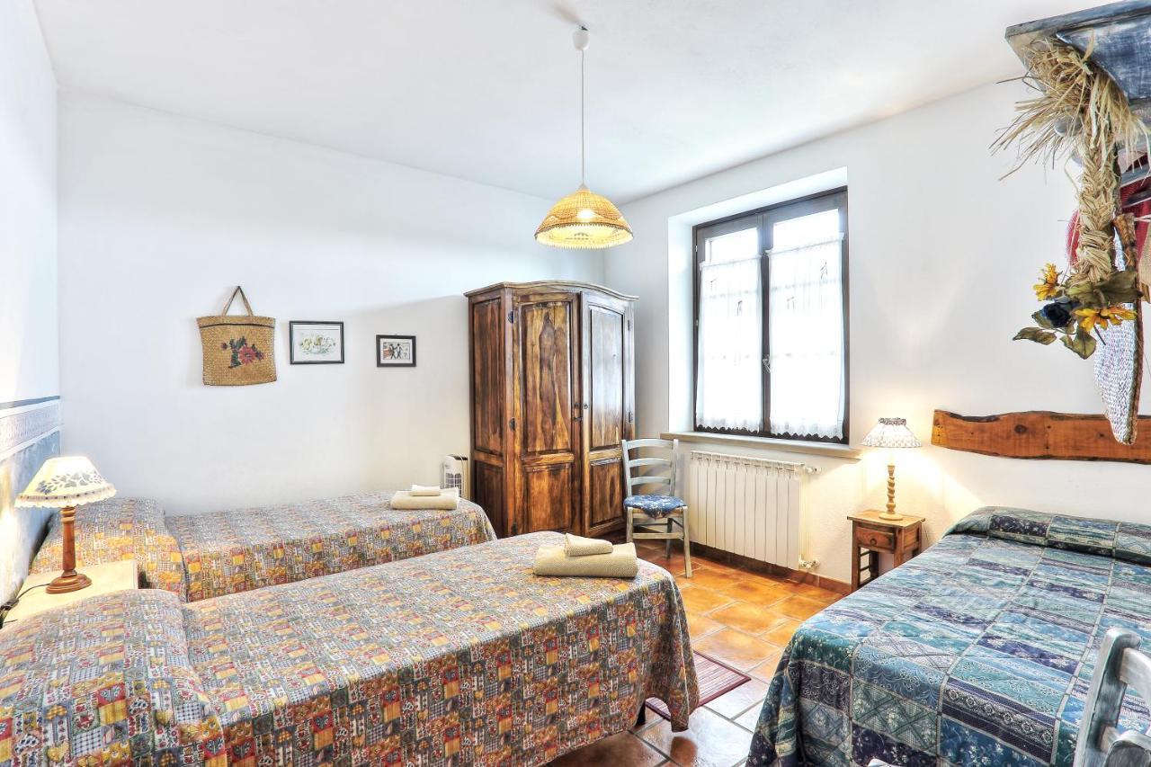 Appartamento Uva - Agriturismo Le Selvole Pomarance Kültér fotó